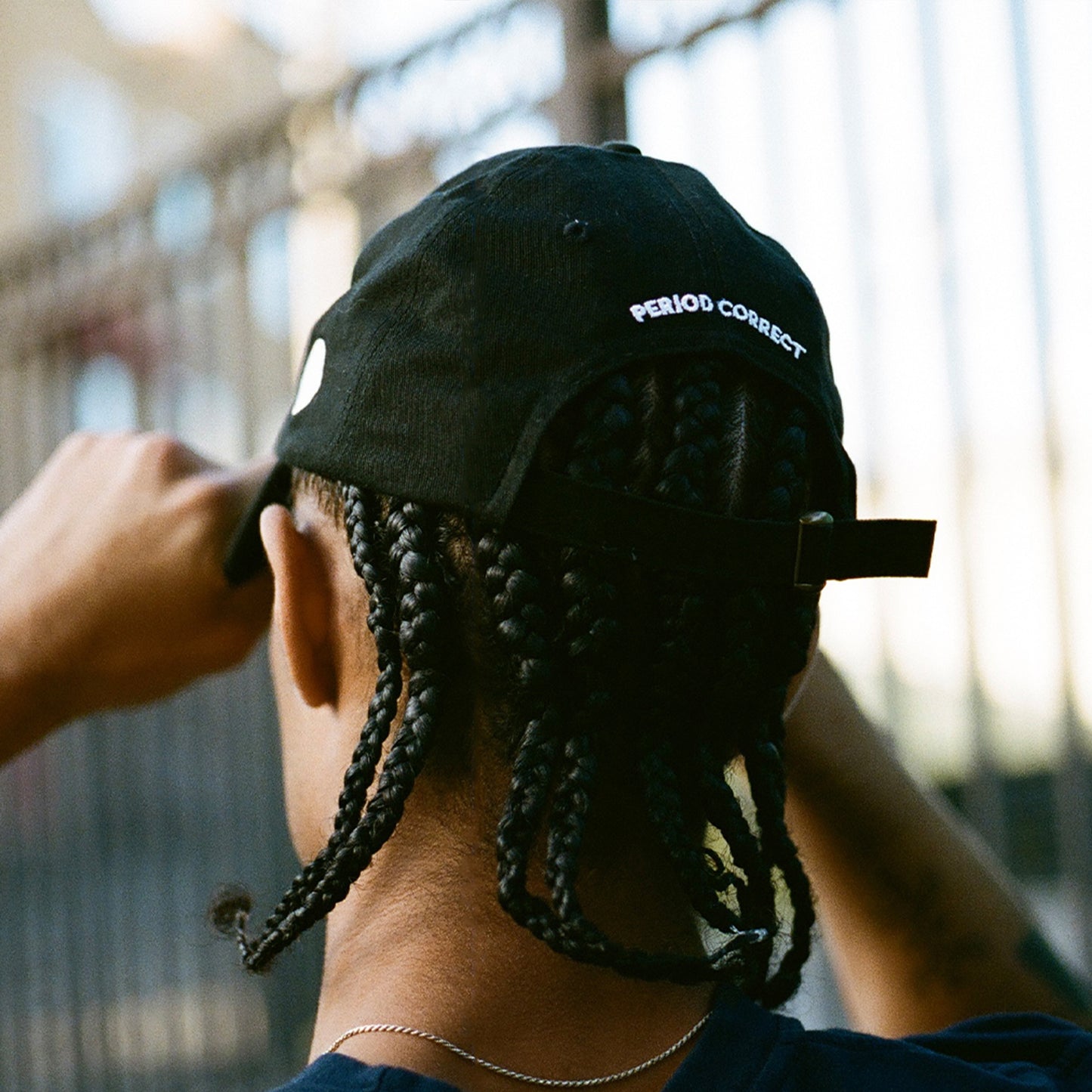 STENCIL P HAT BLACK