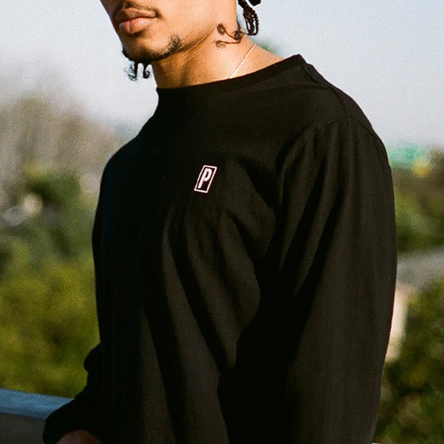 STENCIL P L/S TEE BLACK