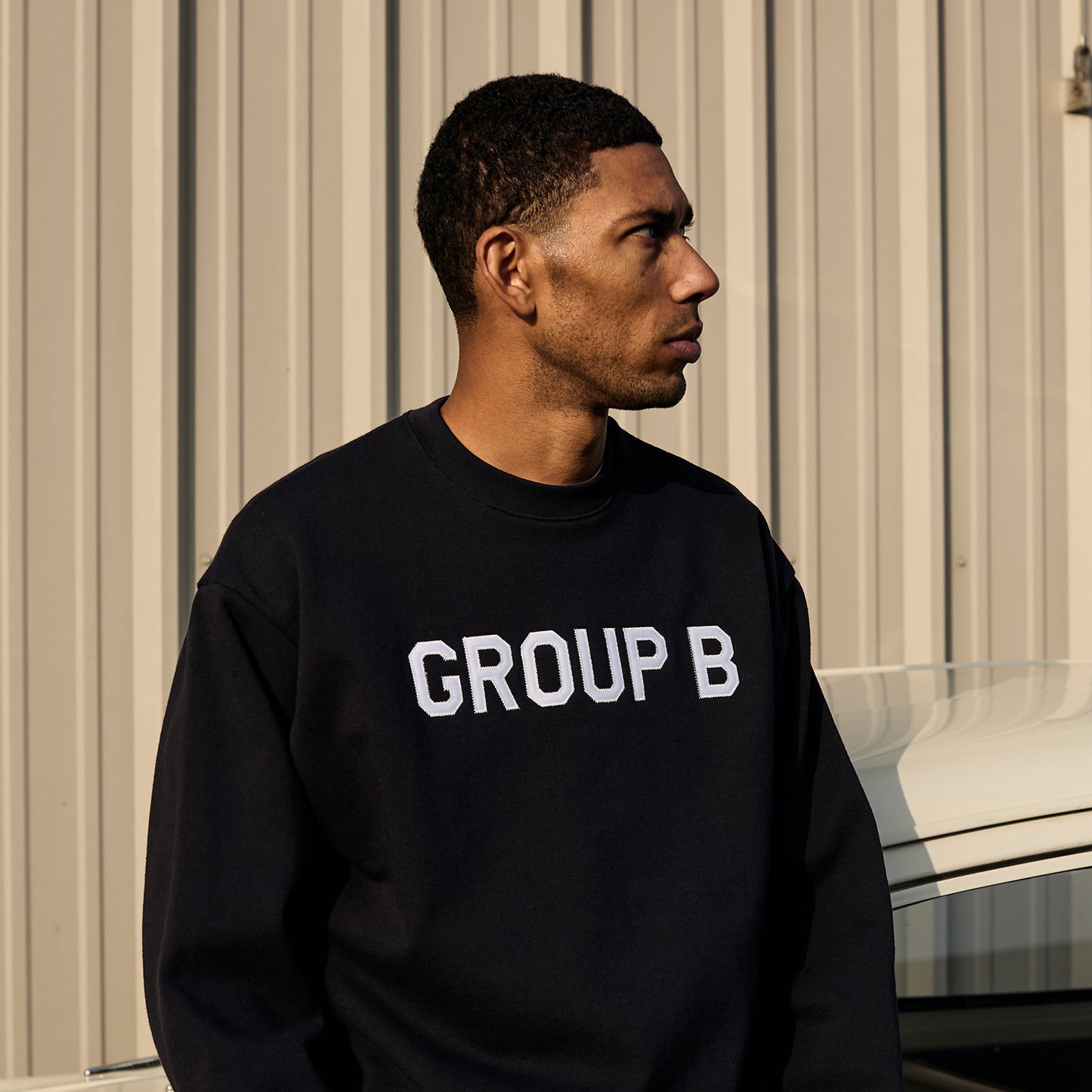 GROUP B APPLIQUE CREWNECK BLACK